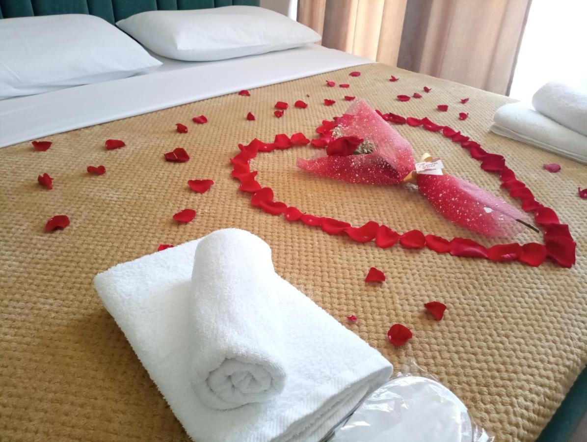 Trea Accomodations - Suite Lungomare Вльора Екстер'єр фото