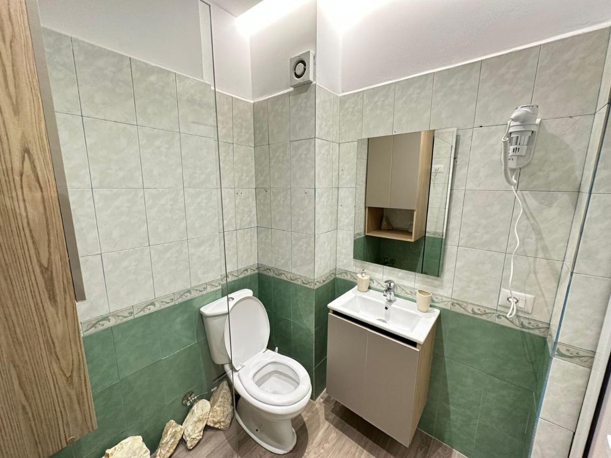 Trea Accomodations - Suite Lungomare Вльора Екстер'єр фото