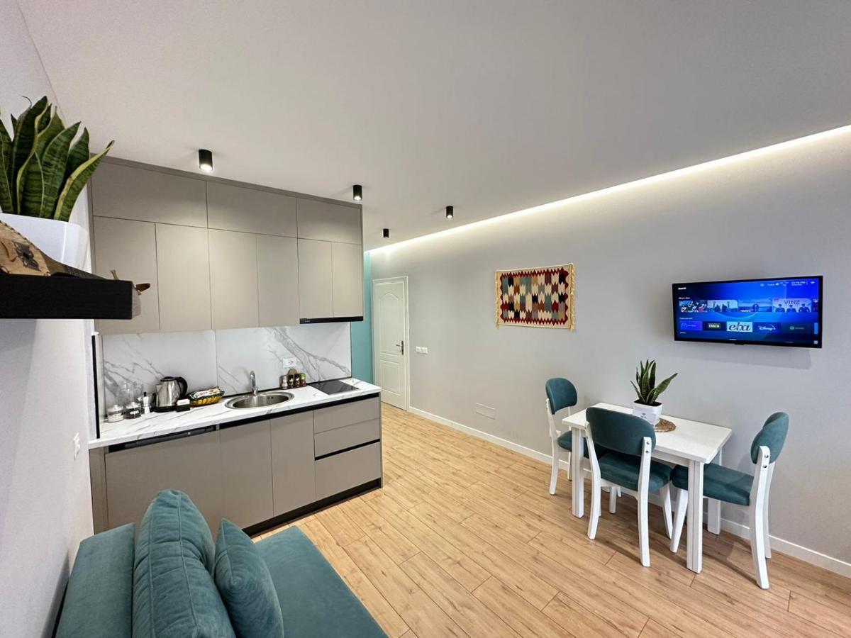 Trea Accomodations - Suite Lungomare Вльора Екстер'єр фото
